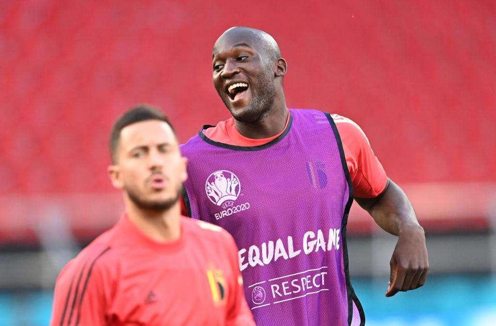 Henry la mette all'incrocio su punizione e Lukaku impazzisce: "Sta uccidendo il Belgio"