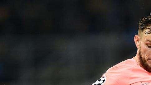Le mani dell'Inter su Rakitic: accordo col Barça e offerta super al croato. No a ManU e Psg