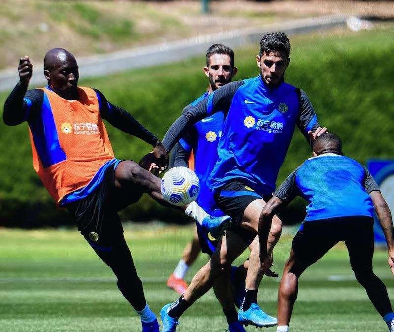 Ranocchia, intensità e sorrisi con Lukaku ad Appiano Gentile: "Un onesto pareggio"