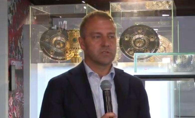 Flick sibillino su Alaba: "La decisione sul futuro spetta al giocatore. Noi dobbiamo rispettarla"
