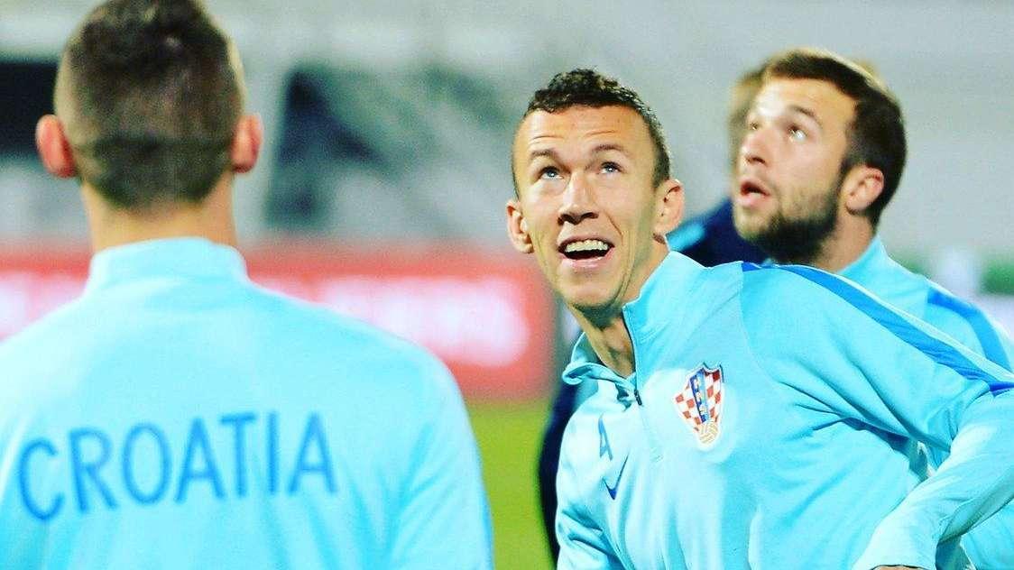 FOTO - Croazia, il sorriso di Perisic in allenamento 