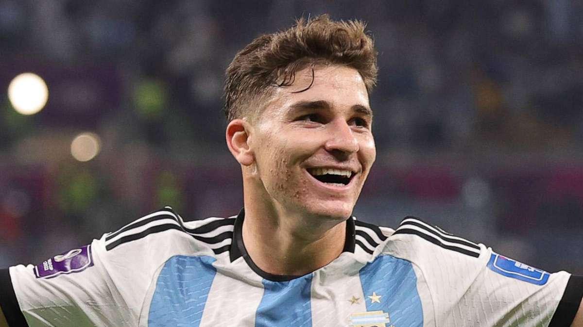 J. Alvarez si complimenta con il capitano dell'Inter: "Quello di Lautaro è stato un gran gol"