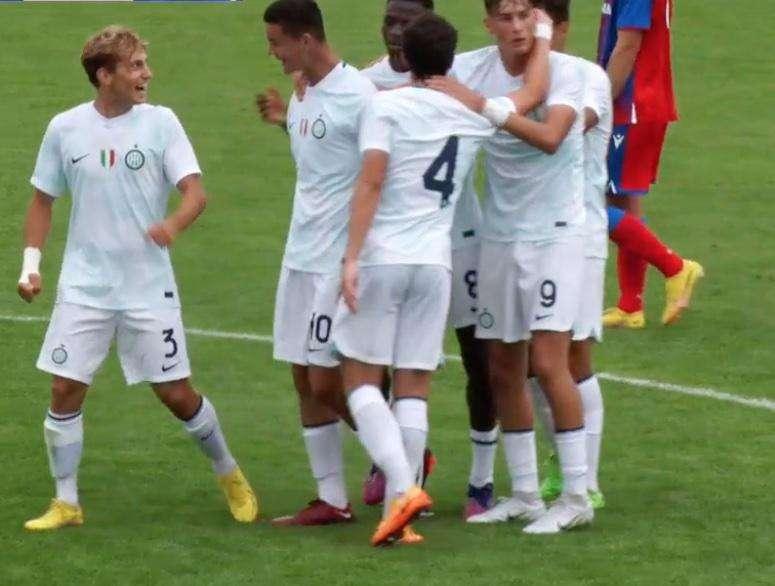 Youth League, finalmente i tre punti per l'Inter: Viktoria Plzen travolto 3-0 dai gol di Pelamatti (x2) e Carboni 
