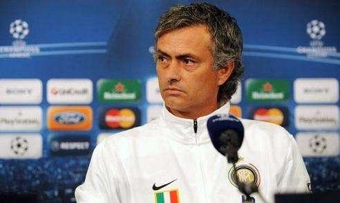 José Mourinho torna a pungere! Ecco tutta la conferenza di oggi