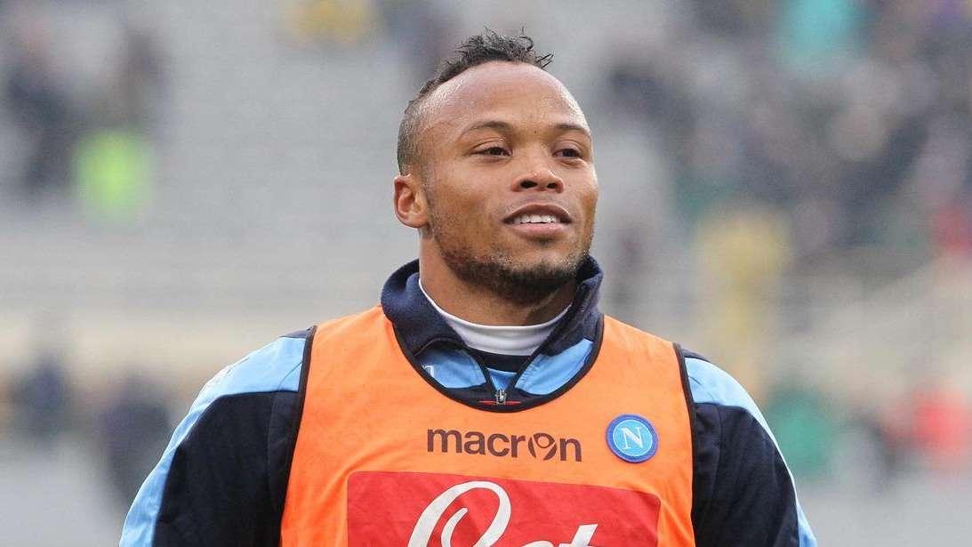 Zuniga in partenza: lunedì incontro Napoli-Juve