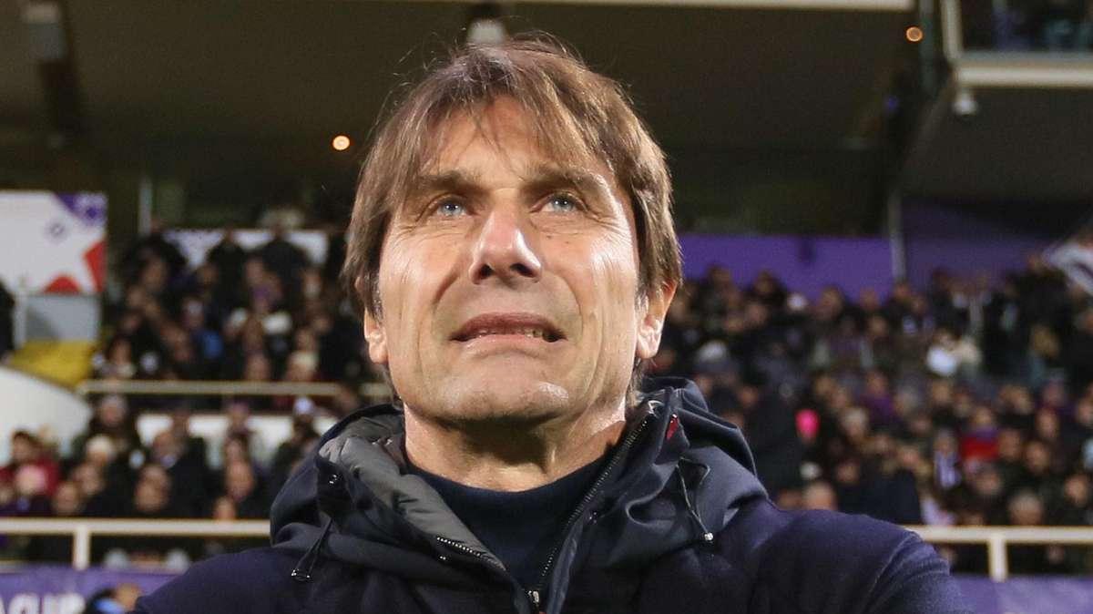 Napoli, Conte: "Siamo in testa, Atalanta e Inter sono vicine. Sfida scudetto domani? Non me la sento ancora di chiamarla così"