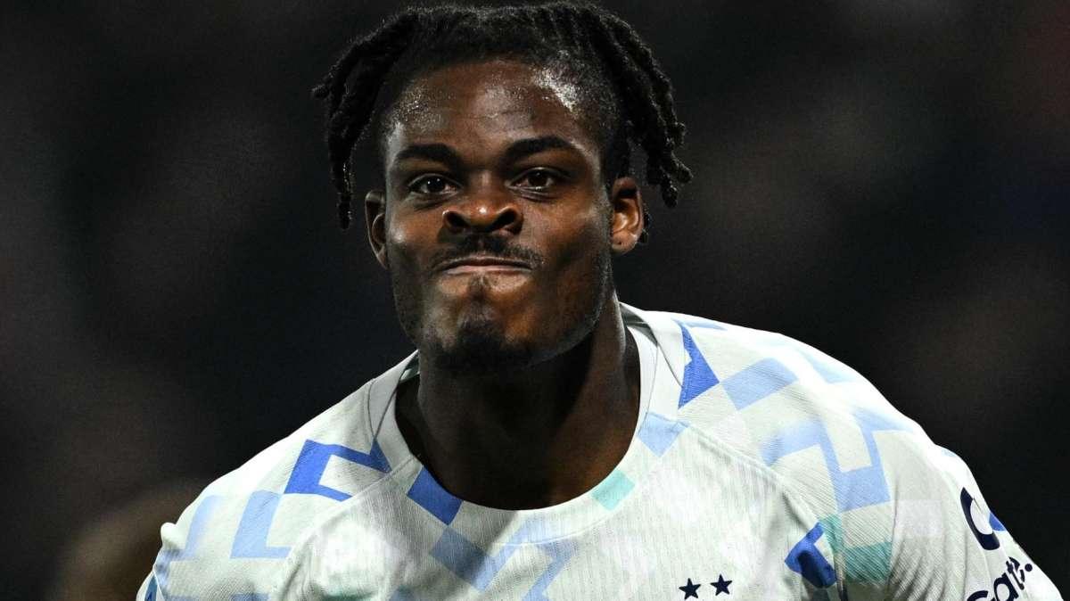 Bisseck su Lautaro: "Puoi vedere 100 video, qualcosa per batterti la fa sempre"