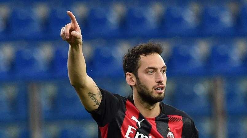 Calhanoglu dice addio al Milan con un video su Instagram: "Grazie di tutto"