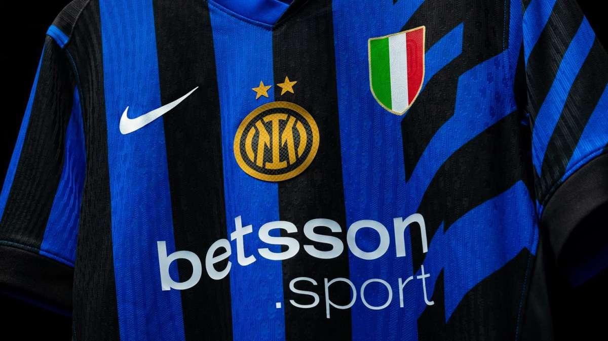 UFFICIALE - Scudetto e storica seconda stella: Inter e Nike presentano l'iconica nuova maglia per il 2024-25