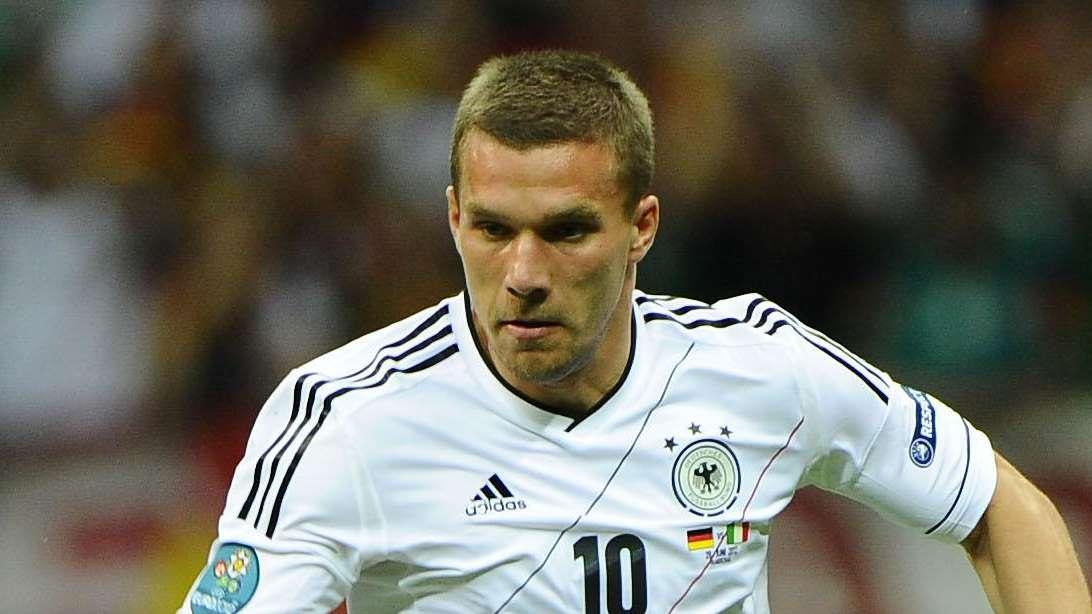 Rumors UK - Podolski, l'Inter lo deve convincere