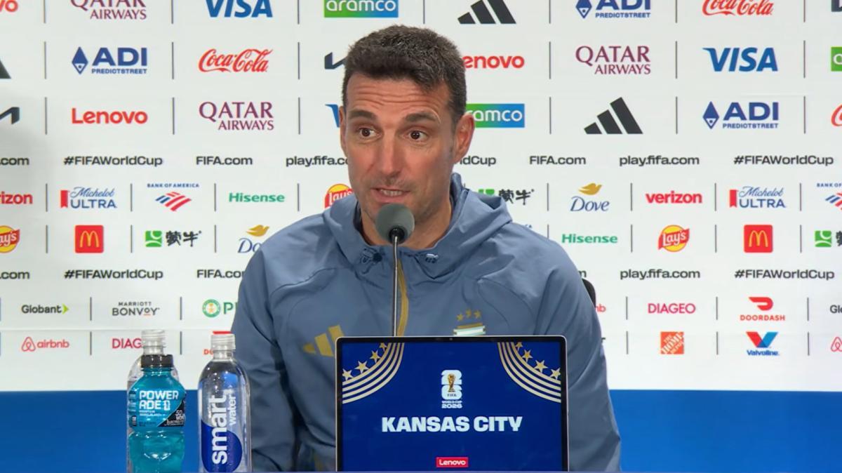 Argentina, Scaloni torna a casa: "Con l'Inghilterra partita spettacolare"