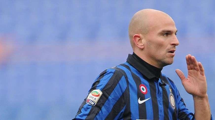 Il sostegno a Cambiasso anche dalla Croazia