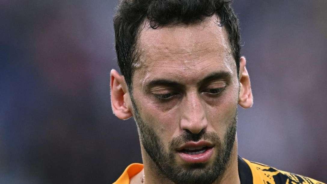 Corsera - È l'estate dei 'ribelli'. C'è anche Calhanoglu: per quale club si sta allenando?
