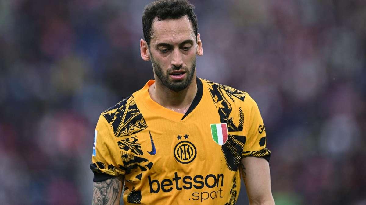 Dalla Turchia - L'Inter chiede 25 milioni per Calhanoglu: Galatasaray lontano, ma il centrocampista rifiuta le altre offerte 