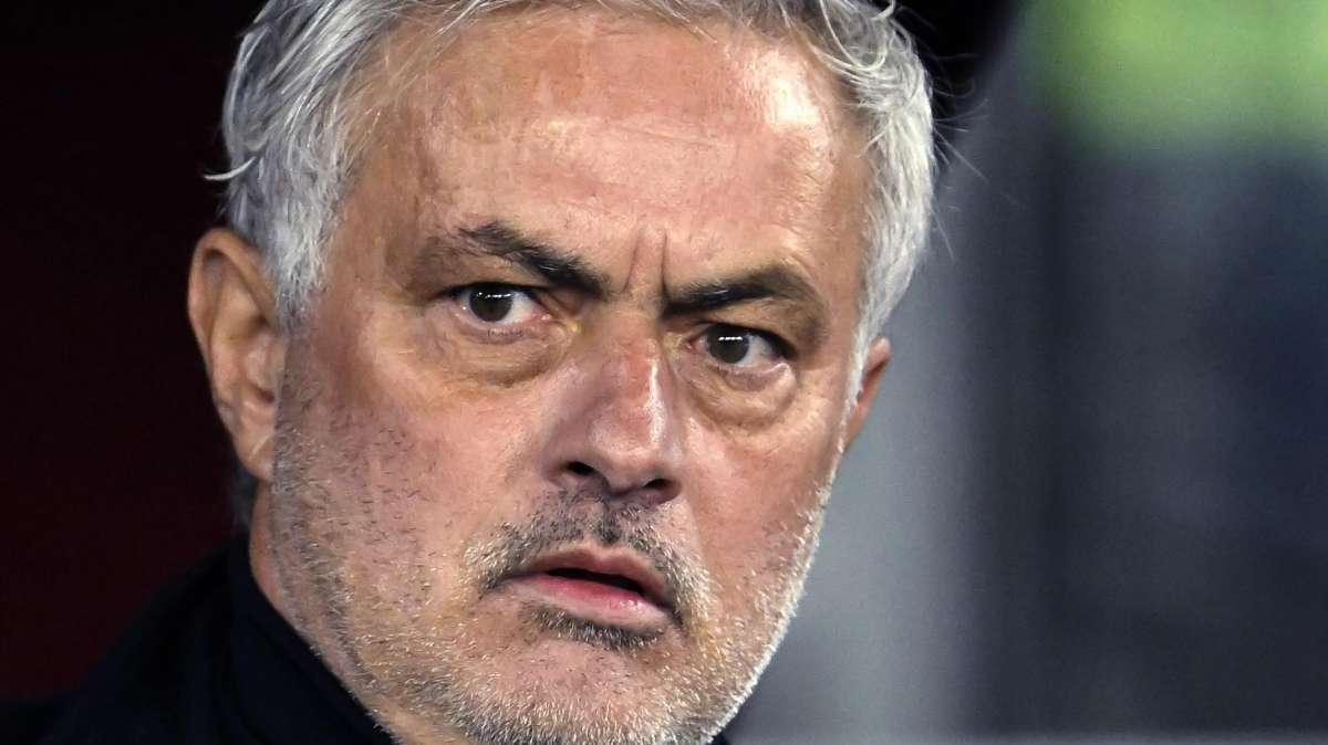 La Repubblica - Chivu-Inter, solo Mourinho avrebbe potuto far saltare il banco: ma c'era un ostacolo