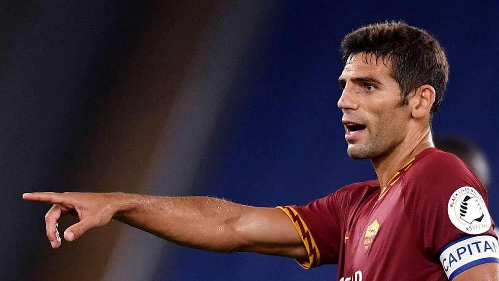 Sky - L'affare Godin resta in fase di stallo: il Cagliari ripensa a Fazio 