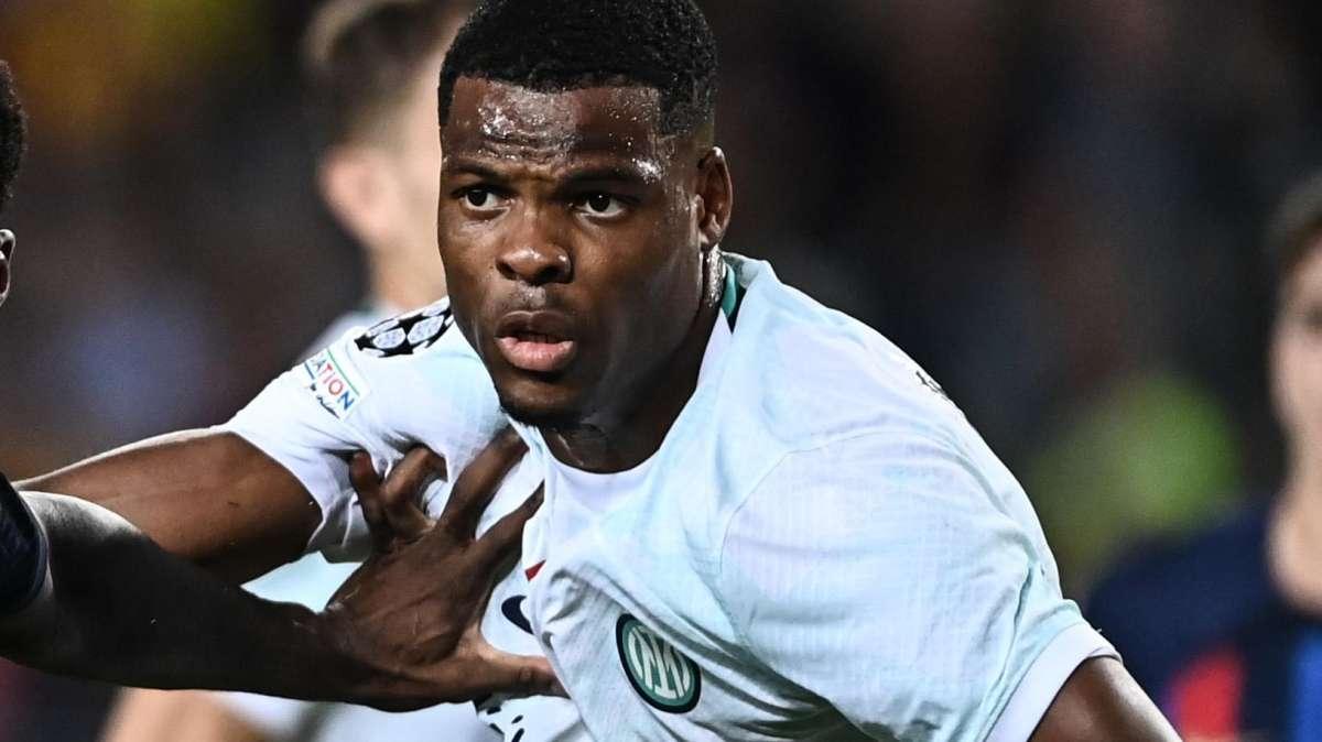 Barcellona-Inter - Dumfries attaccante aggiunto. Lautaro, ripresa memorabile