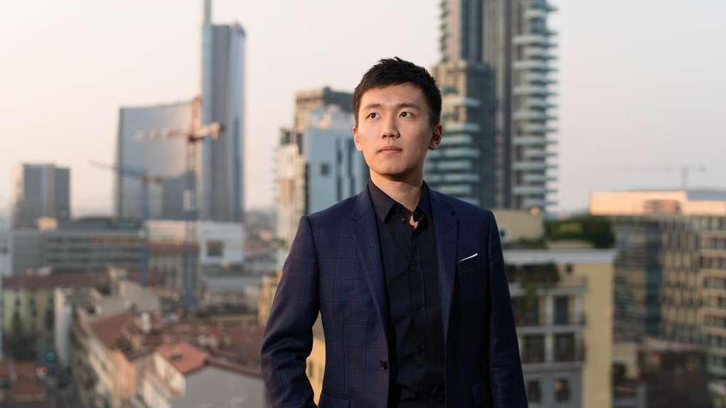 Corsera - Austerity Inter: mercato senza investimenti e riduzione dei costi. Nuovo sponsor: Zhang tratta