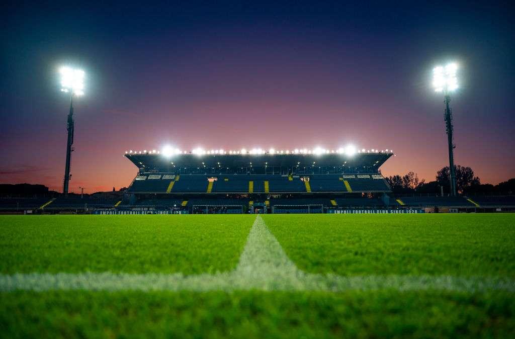 Giudice sportivo, fascio laser contro un empolese: multa di 10mila euro all'Inter