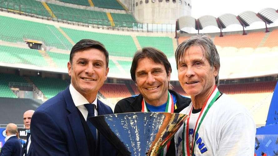 Zanetti, gioia condivisa con Conte e Oriali: "Noi sappiamo quanto è stato difficile arrivare ad avere il trofeo in mano"