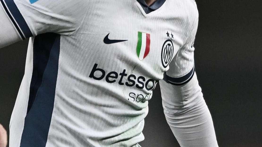 FOTO - Tra poco Venezia-Inter, Lautaro e compagni in campo col completo bianco al Penzo