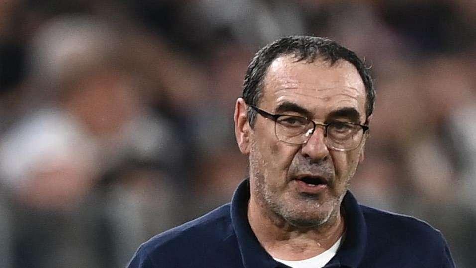 Lazio, Sarri: "Stagione folle, non si può giocare alle 18:30 ad agosto. In Italia si fa di tutto per vendere meno il calcio"