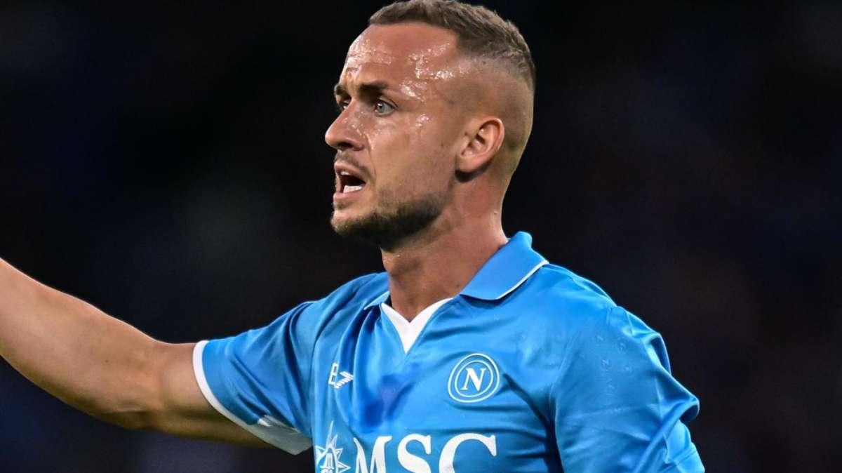 Qui Napoli - Lobotka da oggi in gruppo: salgono le chance di vederlo con l'Inter
