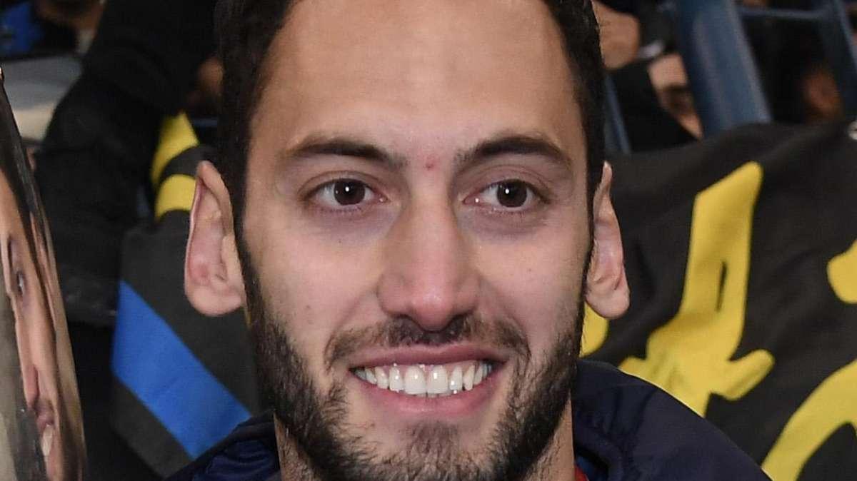 TS - Inzaghi coi "titolarissimi": Calhanoglu rivince il ballottaggio con Brozovic 
