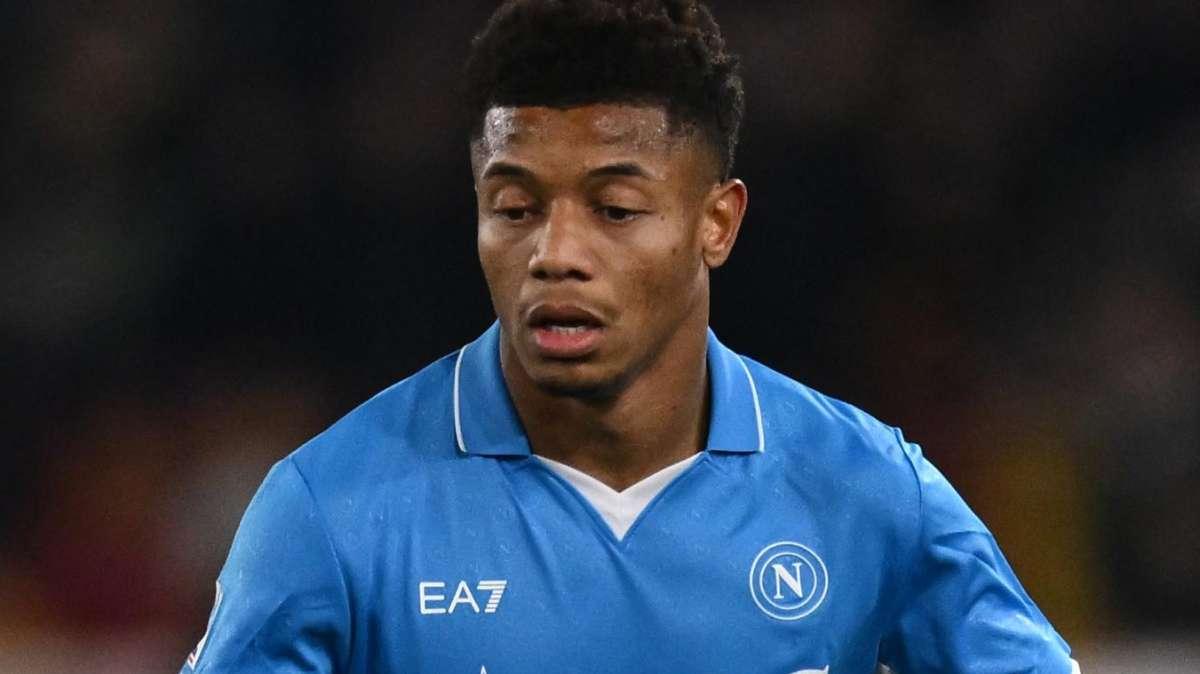Napoli, tegola per Conte: si ferma Neres, lesione distrattiva del semimembranoso della coscia