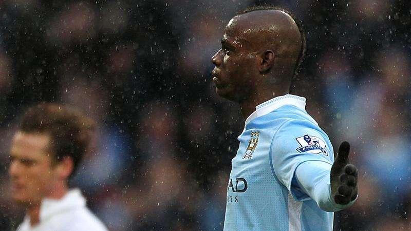 Sun - Balotelli? L'Inter dice no, è meglio Paulinho