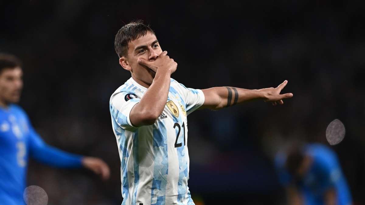 GdS - L'Inter batte il colpo Mkhitaryan, ora tocca a Dybala e Bremer: il via libera con gli addii di Vidal e Sanchez