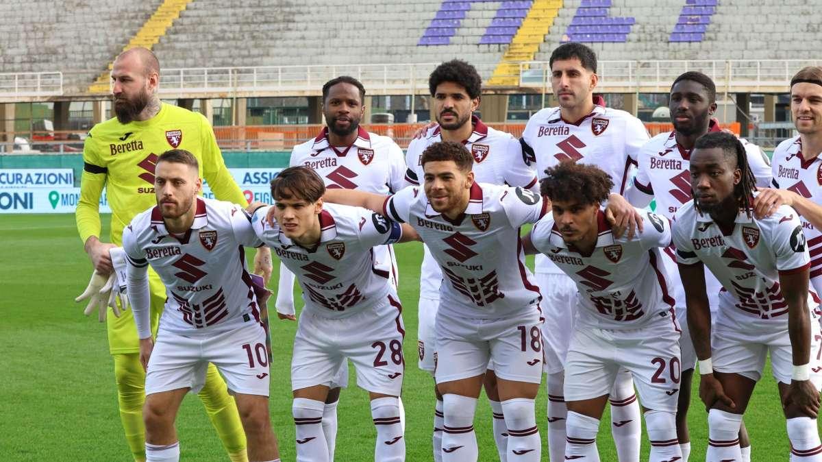 La Fiorentina non esce dal tunnel: il Torino in dieci per un'ora strappa l'1-1 al Franchi