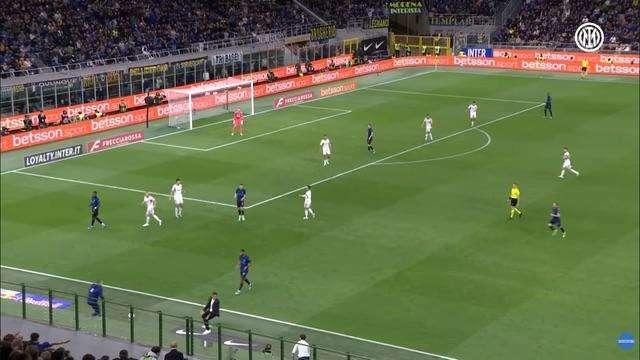 Chivu applica la sua teoria. L'ultimo esempio? La linea laterale di San Siro 