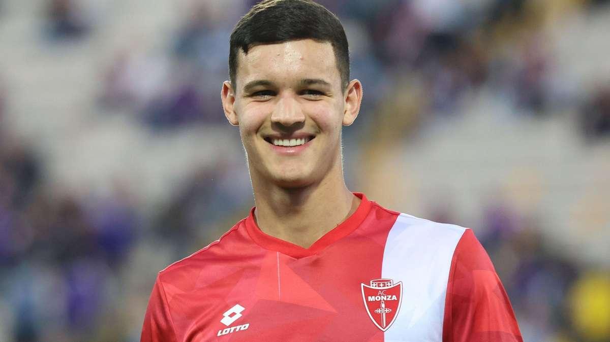 Valentin Carboni si congeda dal Monza: "Club bellissimo, grazie per questo anno"
