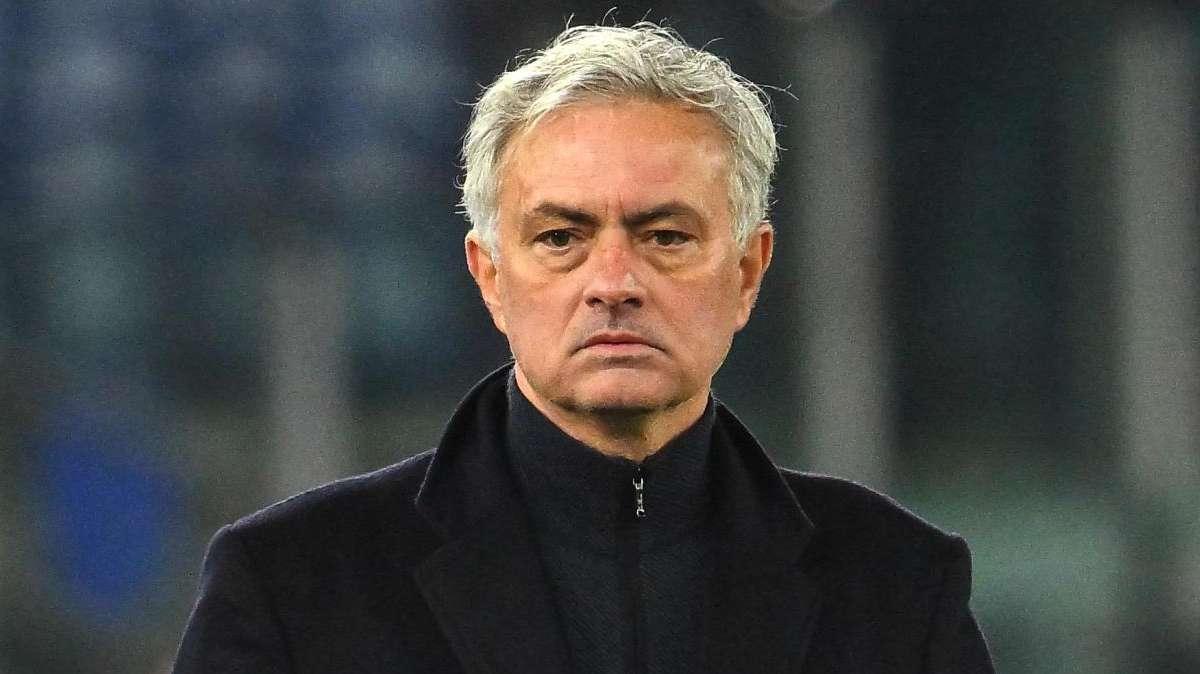 Mourinho: "All’estero nessuno vede il campionato turco. Ora ho capito, dimensione grigia e oscura"