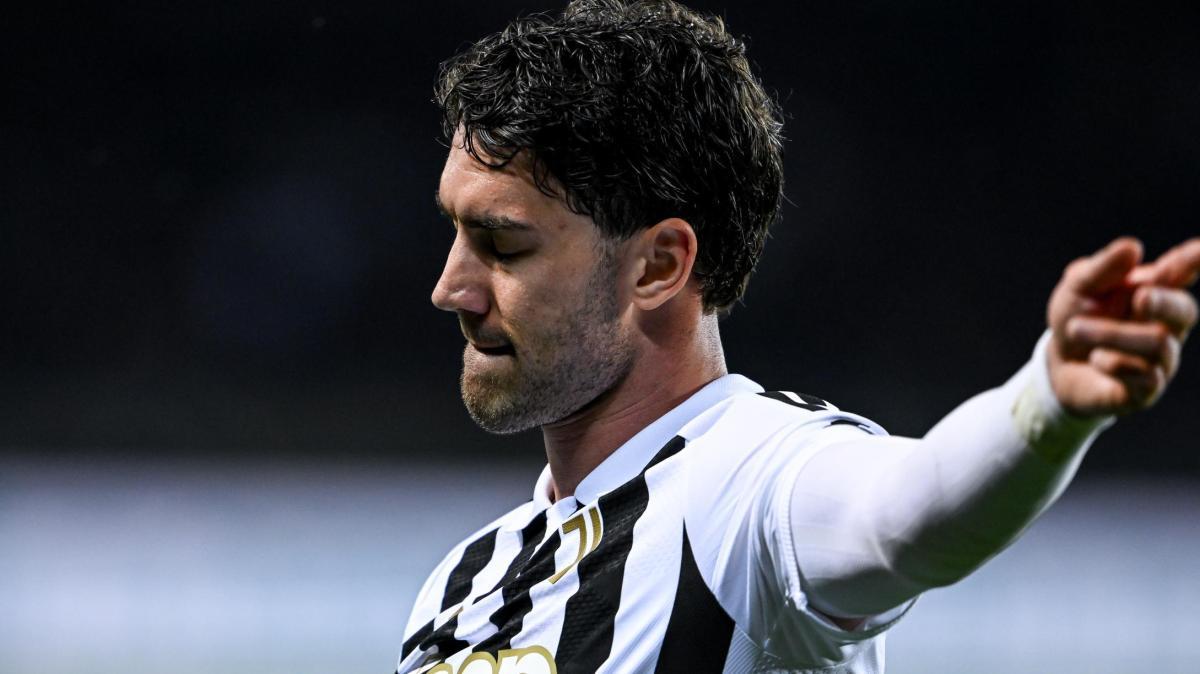 Vlahovic rompe il silenzio sulla Juve: "Mai una vera trattativa per il rinnovo"