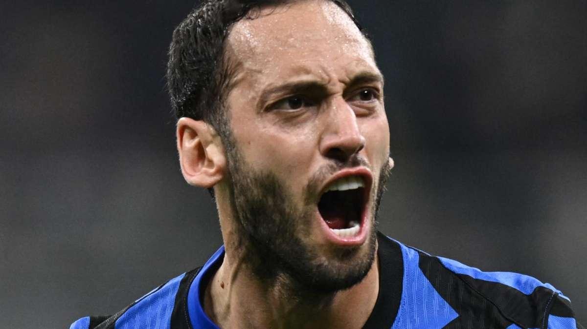 Calhanoglu fa 50 gol in Serie A. E sui social festeggia: "Un'emozione celebrare questo nuovo traguardo"