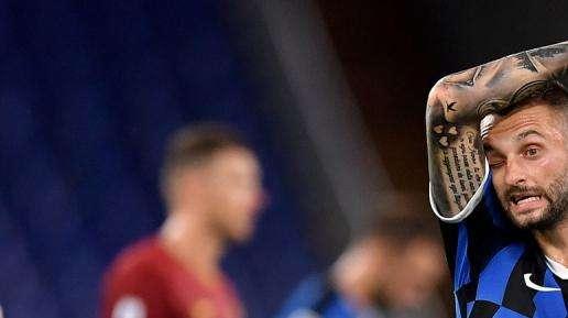 Roma-Inter - Lukaku glaciale, Brozovic fa tutto. De Vrij protagonista nel bene e nel male