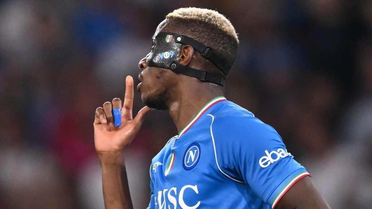 Il Napoli prova a chiudere il 'caso Osimhen': "Il club non ha mai voluto offendere o prendere in giro Victor"