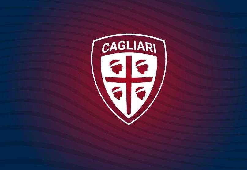 Cagliari, tre positività al Covid. Il resto della squadra negativo ma in isolamento fiduciario