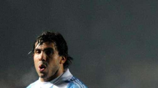 Tévez, ora il PSG rilancia. Ma lui vuole l'Inter