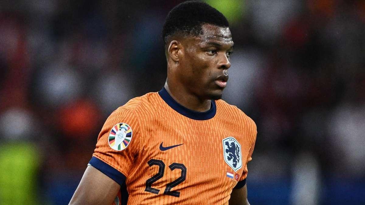 Paesi Bassi, Koeman: "Dumfries tra i leader di questa squadra, qui serve sempre esperienza"