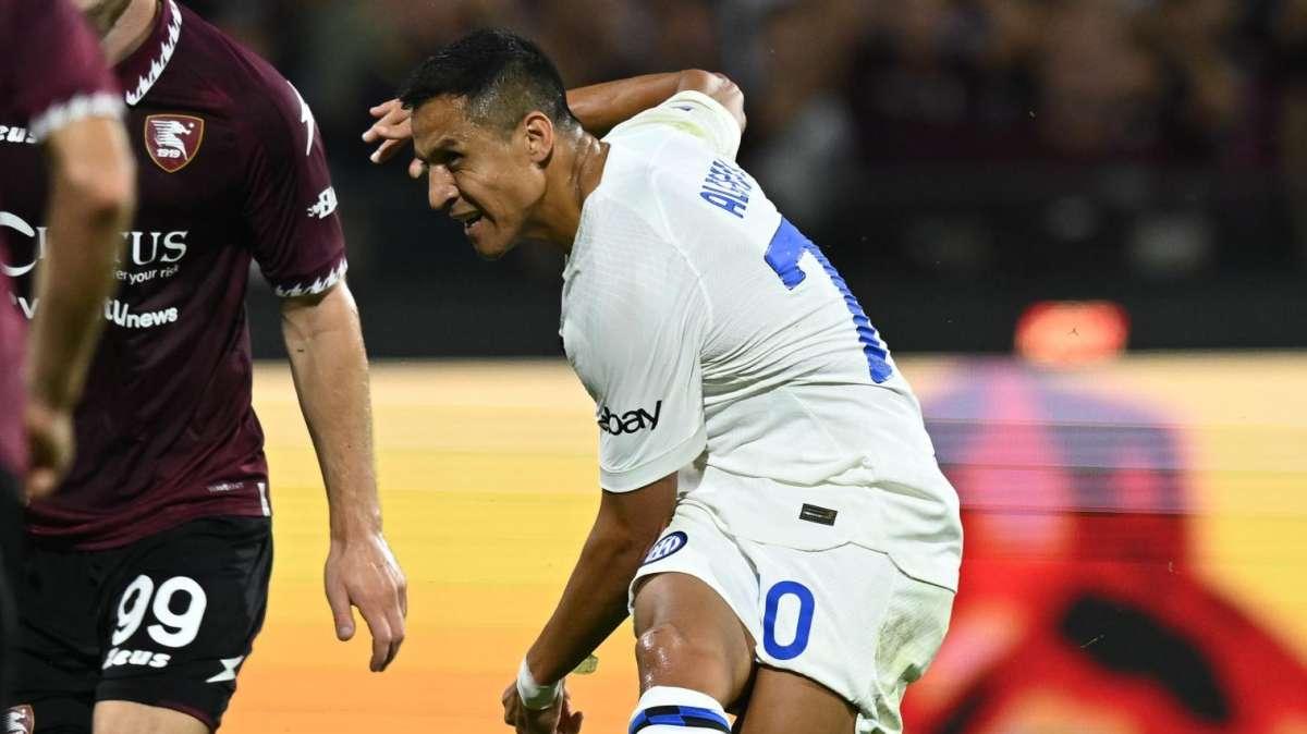 Cile, Sanchez: "Non sono un 9, è stato difficile giocare spalle alla porta. Ma cerco di aiutare la squadra"