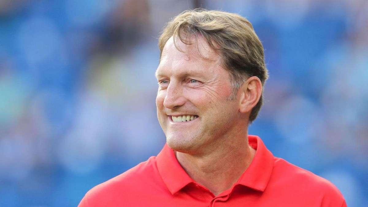 Hasenhuttl chiude le porte al mercato: "Keita non andrà via giocherà al Lipsia quest'anno"