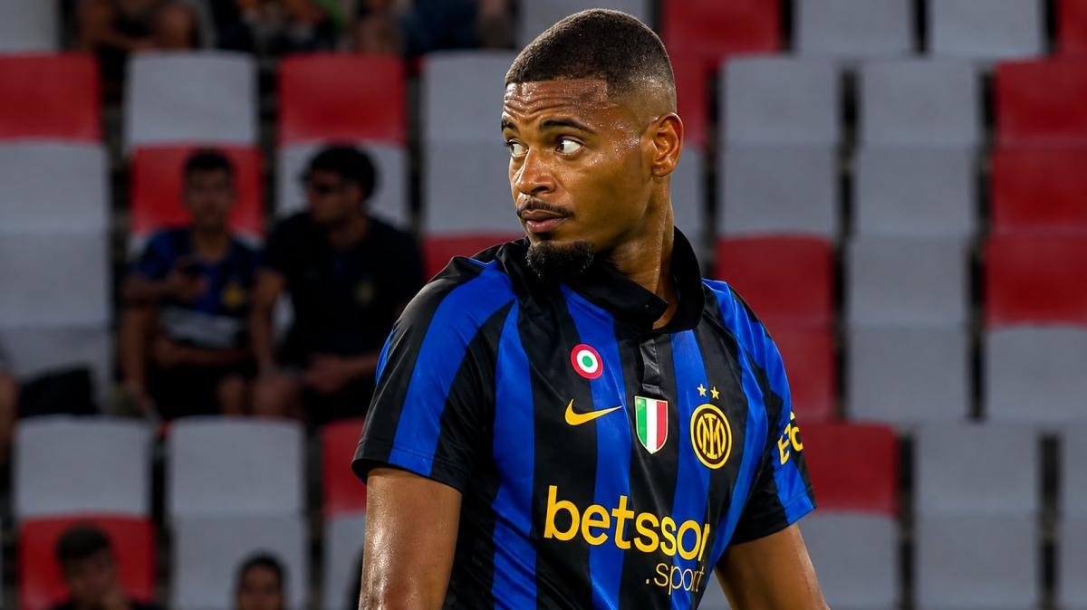 Diouf a destra è uno spettacolo. Spence complementare: la fascia destra ha due nuovi padroni
