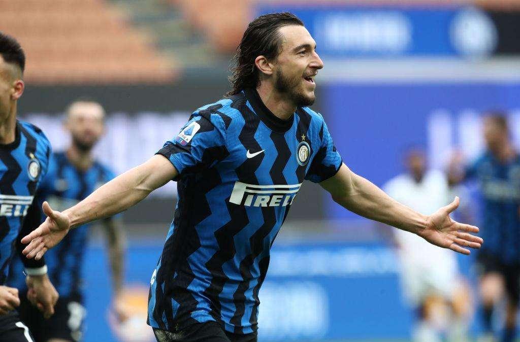 Sky - Napoli-Inter, si consolida l'idea Darmian a sinistra: favorito su Young e Perisic