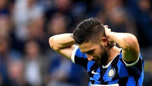 Inter-Sassuolo - Candreva e Gagliardini sprecano, Young regala. Biraghi e Lukaku non bastano