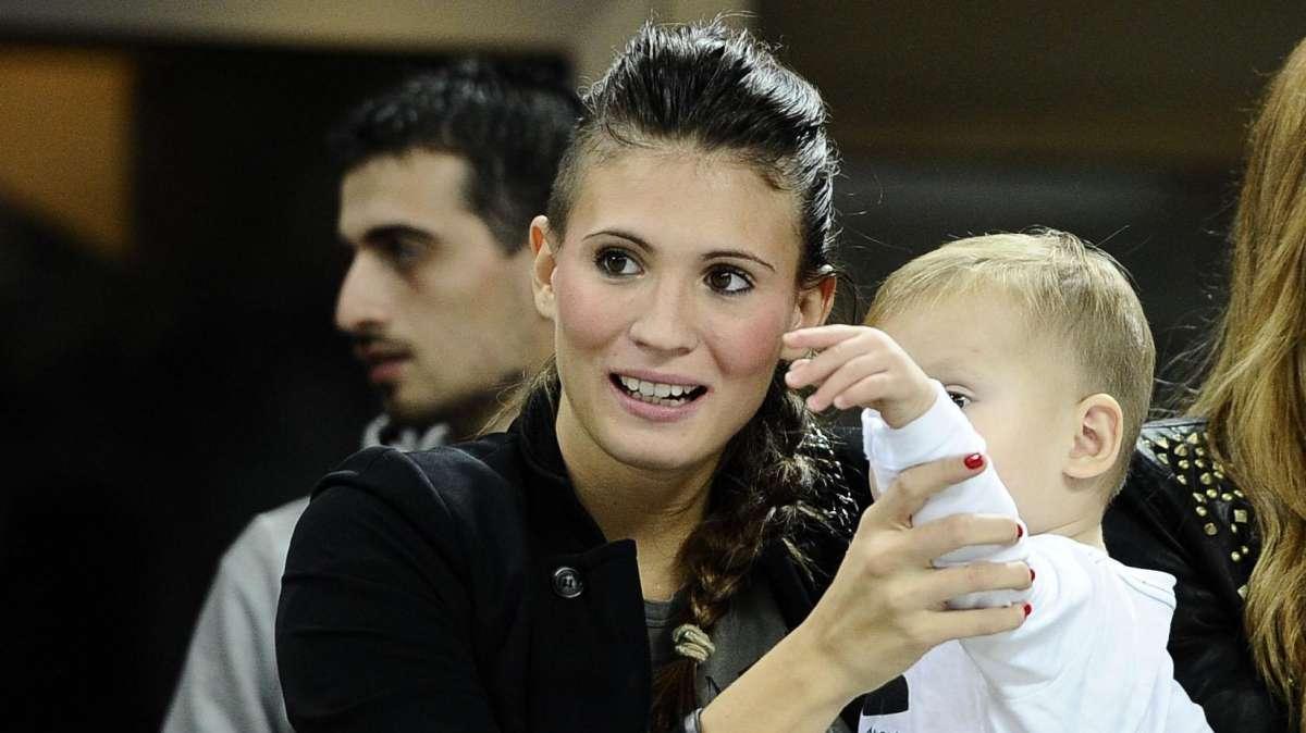 Carolina Cassano ride: "Adesso partorisco!"