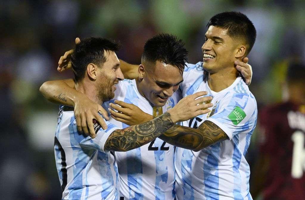 Repubblica - Correa o Lautaro a Milano in anticipo? Inter al lavoro con l'Argentina