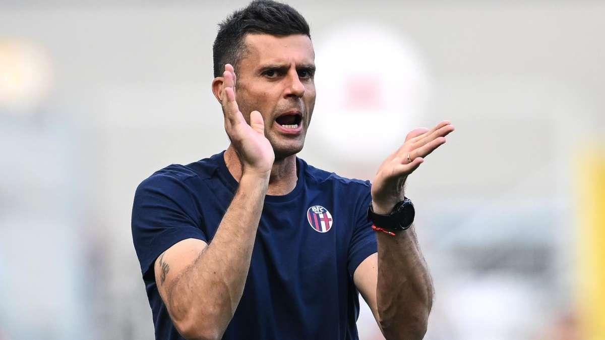 T. Motta: "Zirkzee esempio per il gruppo, per questo fa prestazioni top come contro l'Inter"